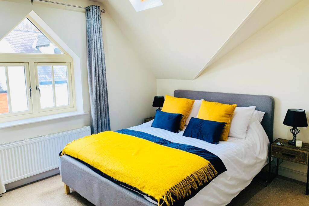 Boutique Townhouse Uphill Lincoln Villa Ngoại thất bức ảnh